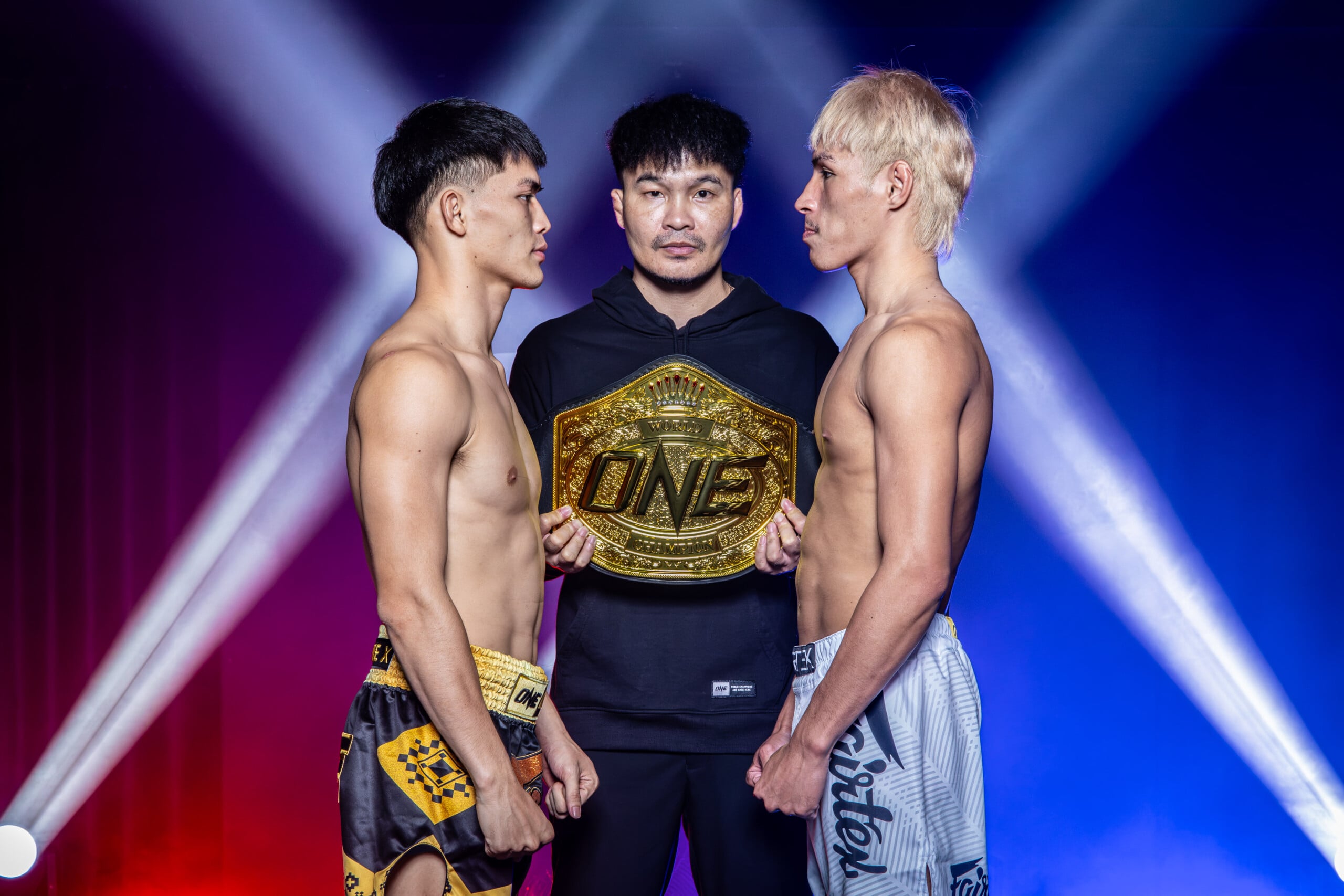Muay Thai fighters Rambolek Chor Ajalaboon faces off with Yod-IQ Or Pimolsri ahead of The Inner Circle 30