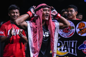 Sangarthit vs Logan Chan at The Inner Circle 30 11