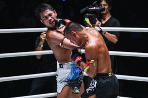 Seksan vs Muangthai at The Inner Circle 30 36