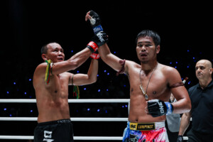 Seksan vs Muangthai at The Inner Circle 30 5