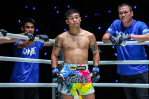 Songpandin vs Petsiam at The Inner Circle 29 2