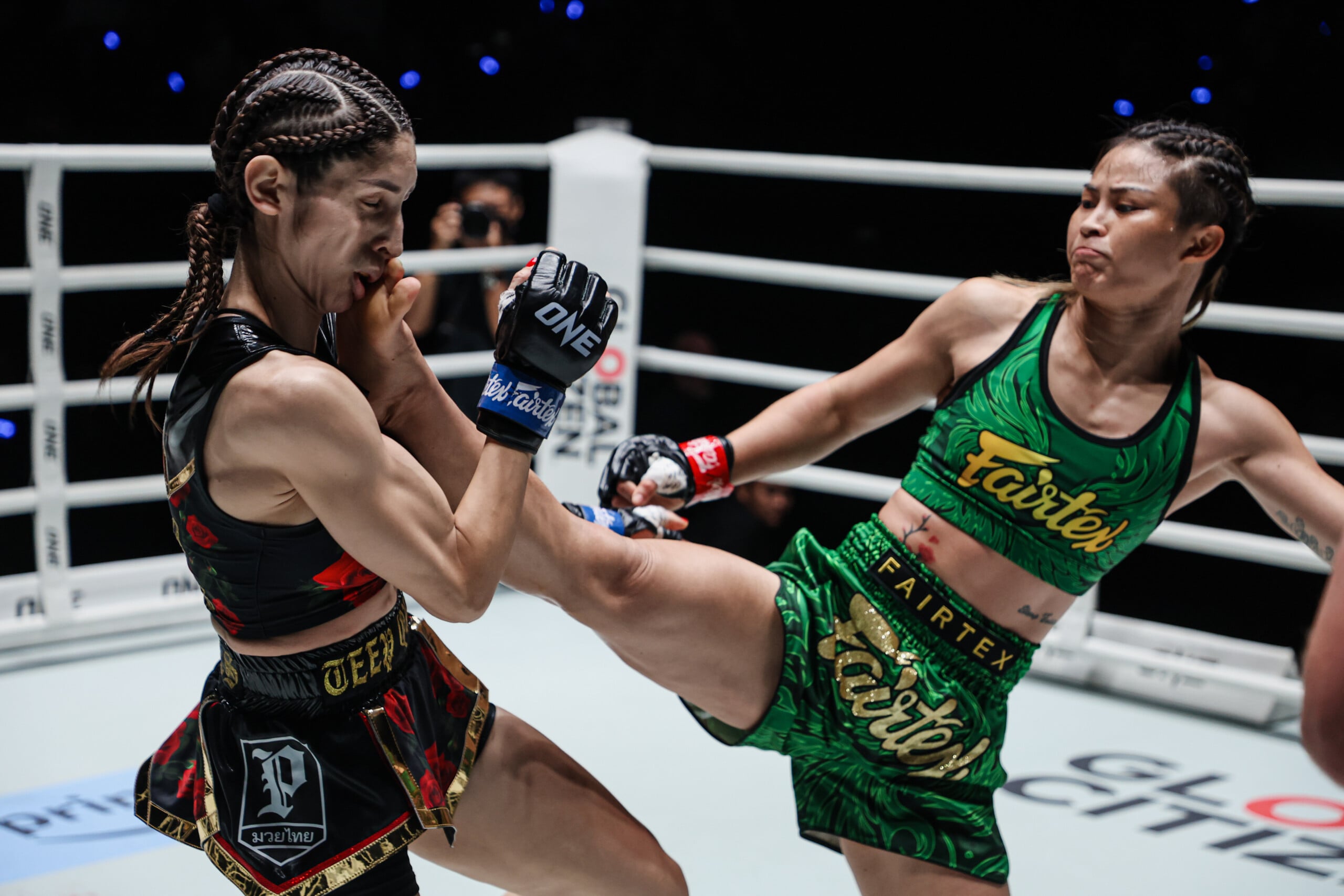 Stamp Fairtex fires a teep on Selina Flores at ONE Fight Night 47
