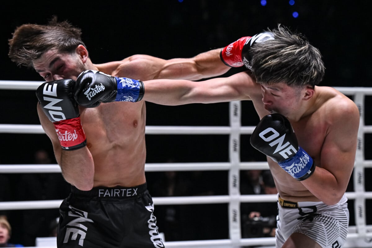 Gump lands a right hand at The Inner Circle 31