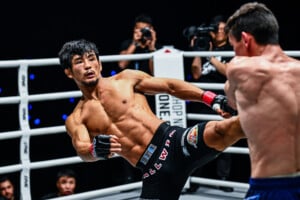 Yuya Wakamatsu Willie van Rooyen ONE SAMURAI 3 4