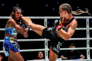 Zoe Neuschwander VS Susanti Ndapataka at The Inner Circle 32 10