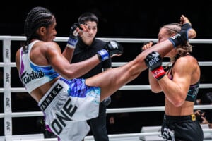Zoe Neuschwander VS Susanti Ndapataka at The Inner Circle 32 19