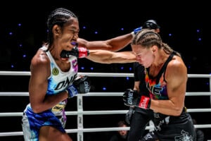 Zoe Neuschwander VS Susanti Ndapataka at The Inner Circle 32 7