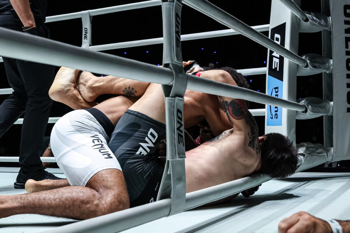 Antonio Cesar unleashes heavy ground-and-pound against Joshua Perreira at ONE Fight Night 48
