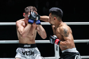 Arian Esparza Sam Fitzgerald ONE Fight Night 48 6