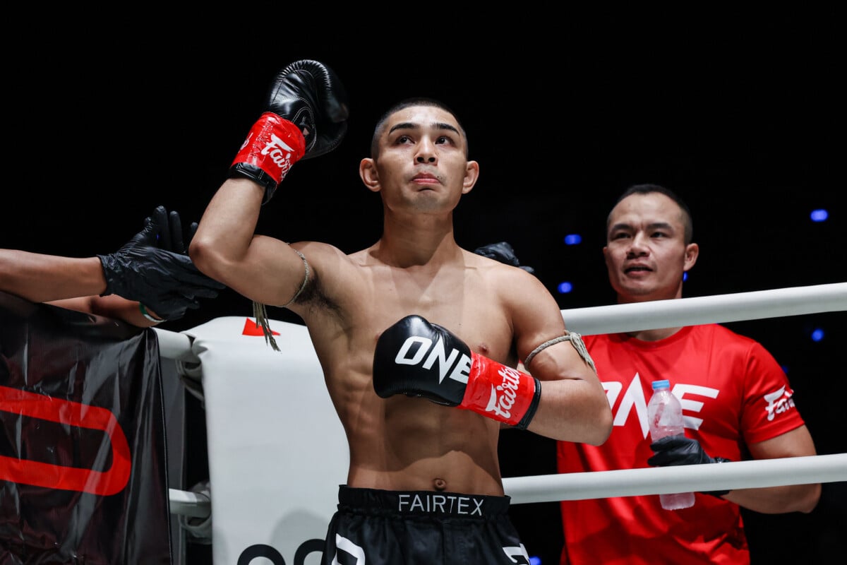 Attachai Kelasport gets ready to fight Kojiro Shiba at The Inner Circle 34