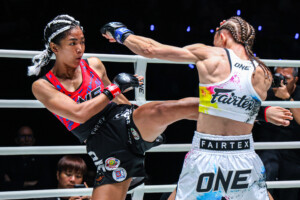 Duangdawnoi vs Aline Seiberth at The Inner Circle 33 3