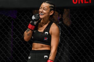 Itsuki Hirata vs Jihin Radzuan at ONE SAMURAI 4 22