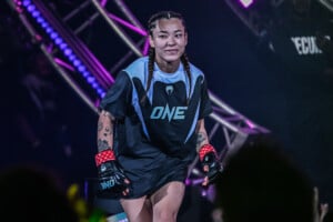 Itsuki Hirata vs Jihin Radzuan at ONE SAMURAI 4 29
