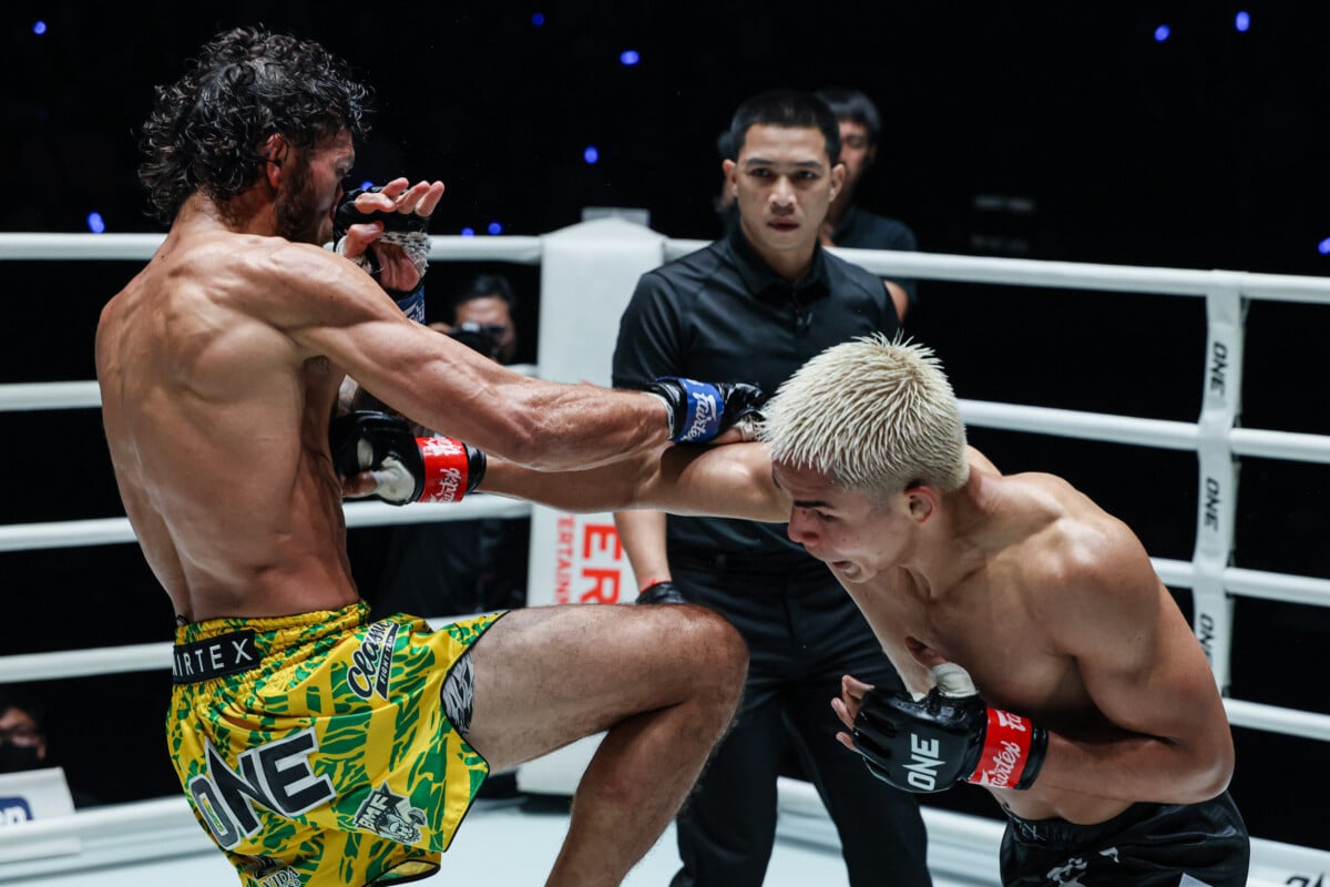 Johan Ghazali connects with a body shot on Diego Paez at The Inner Circle 35