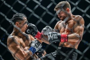 Jonathan Haggerty vs Hiroki Akimoto at ONE SAMURAI 4 20