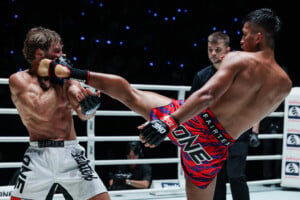 Kongsuk Sitsarawatsuer Ruslan Tuktarov The Inner Circle 34 4