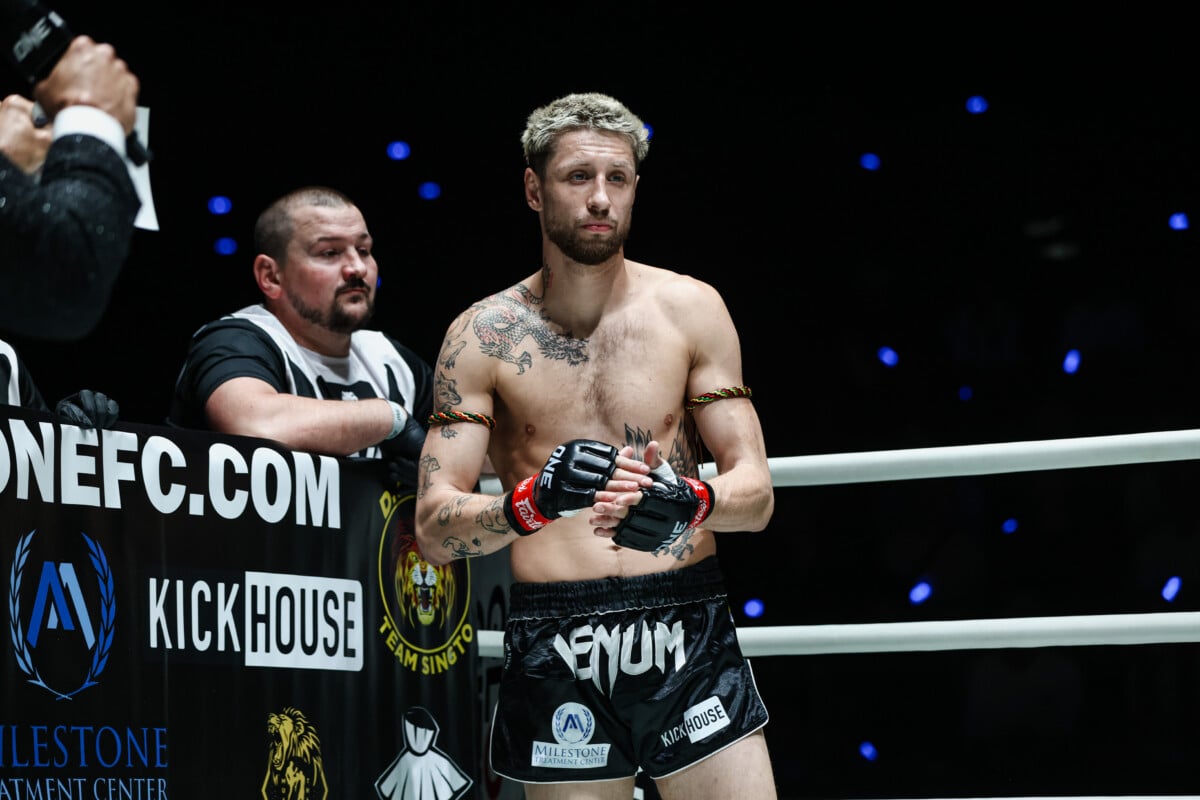 Luke Lessei readies himself to fight Charlie Guest at ONE Fight Night 48