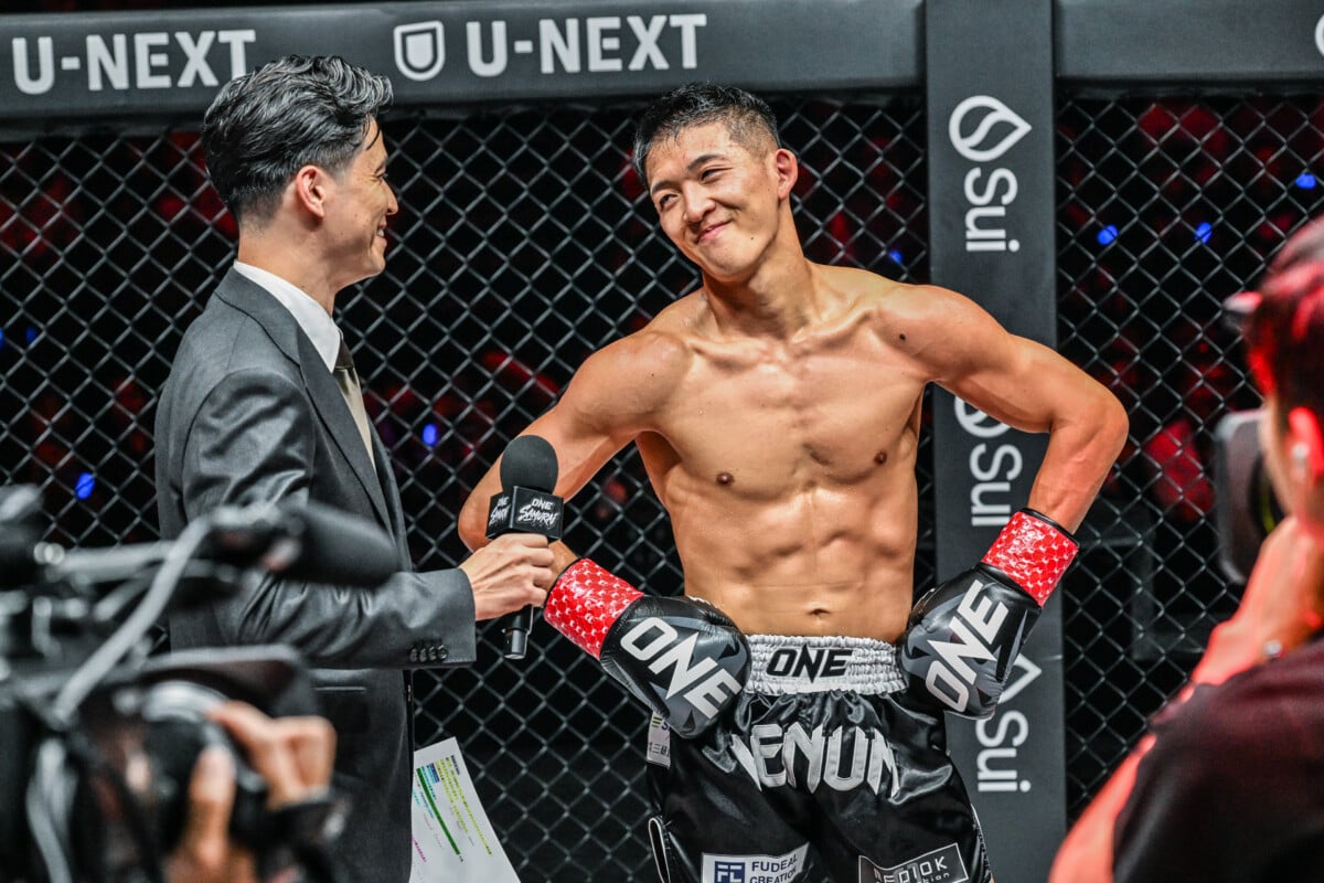 Masaaki Noiri delivers his speech after a win over Mohammad Siasarani at ONE SAMURAI 4.