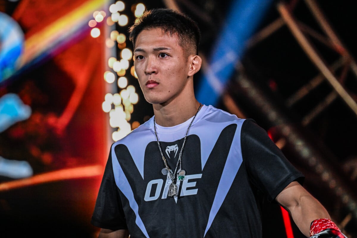 Masaaki Noiri makes his entrance into the Circle at ONE SAMURAI 4.