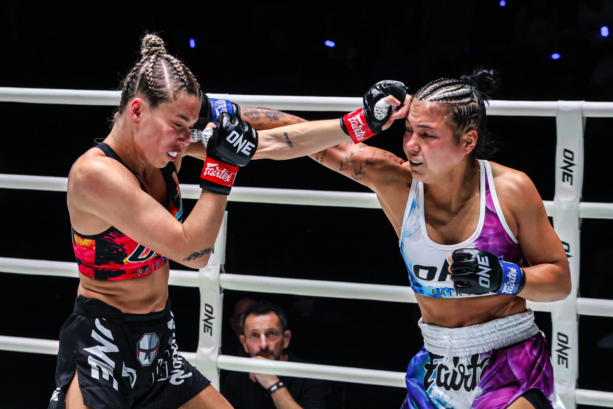 Mia Trevorrow vs Sheila Barrios at The Inner Circle 33.