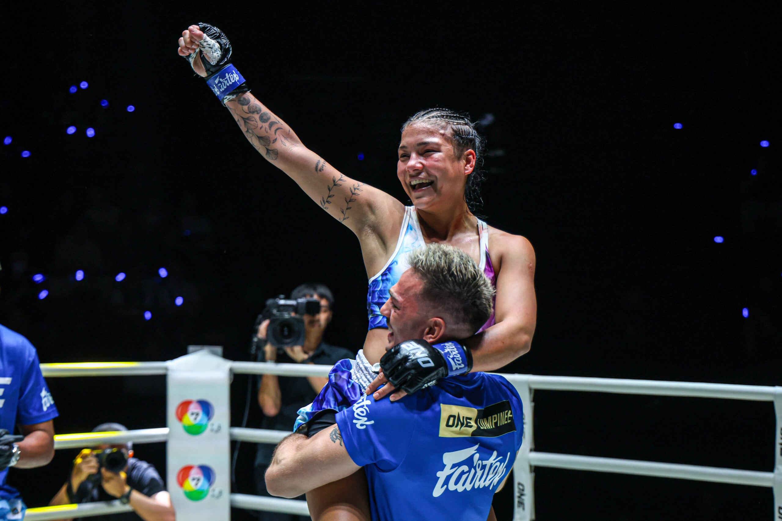Sheila Barrios celebrates her win at The Inner Circle 33.