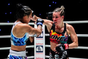 Mia Trevorrow vs Sheila Barrios at The Inner Circle 33 7