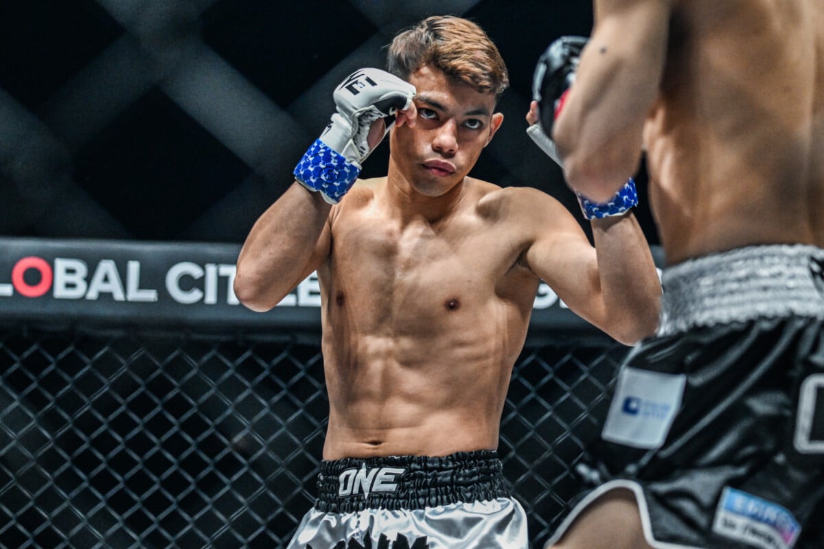 Rifdean Masdor in action against Nadaka at ONE SAMURAI 4.
