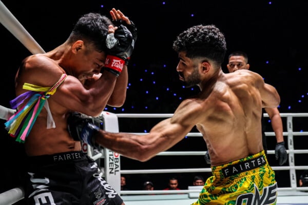 Akram Hamidi lands a punshing shot to Numsurin's liver at The Inner Circle 36.
