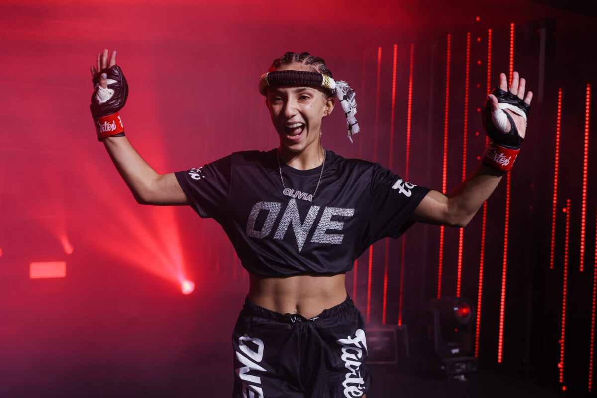 Olivia Bahsous makes her way to the ring to fight Malia Weaver at The Inner Circle 35