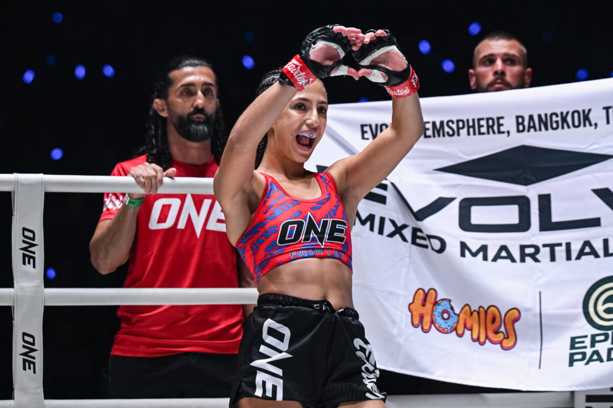 Olivia Bahsous readies herself to clash with Malia Weaver at The Inner Circle 35