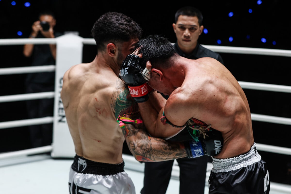 Parham Gheirati fires a devastating body shot on Nakrob Fairtex at ONE Fight Night 48