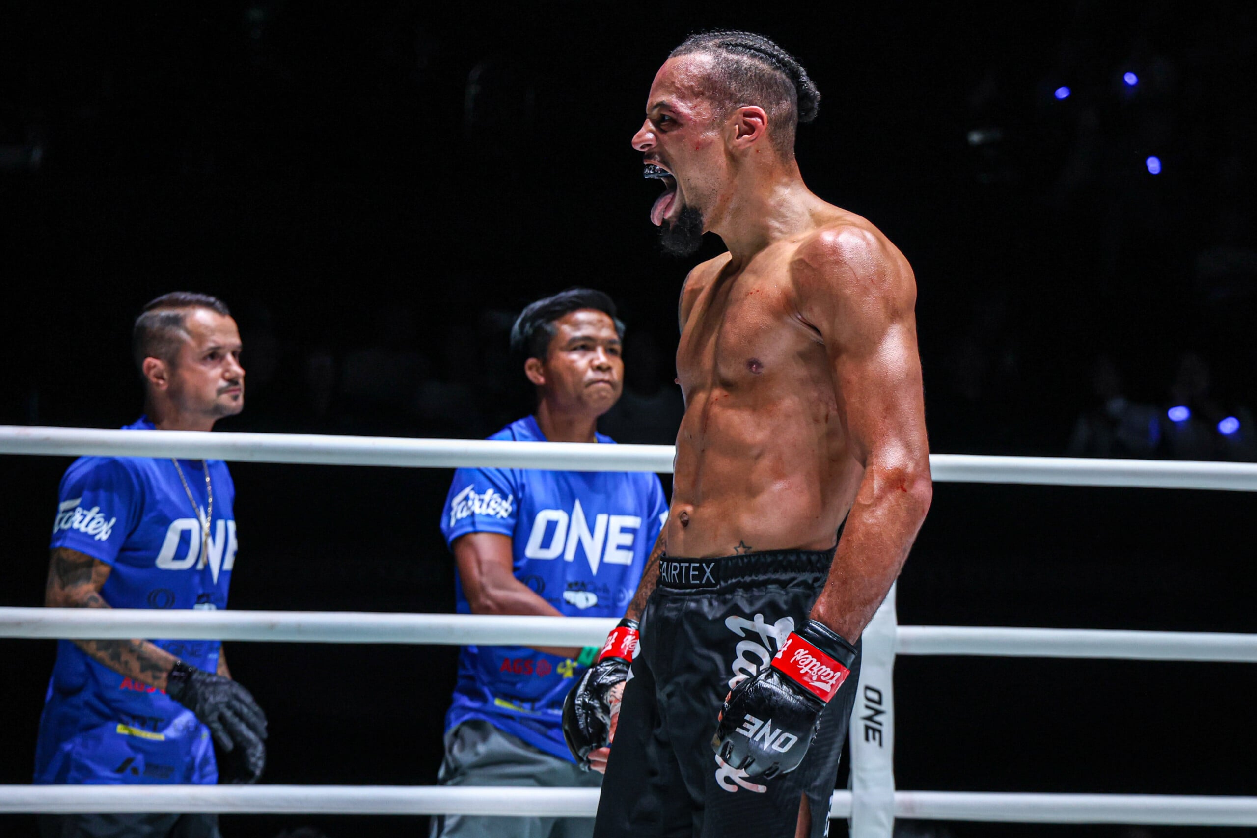 Regian Eersel vs George Jarvis at The Inner Circle 33.
