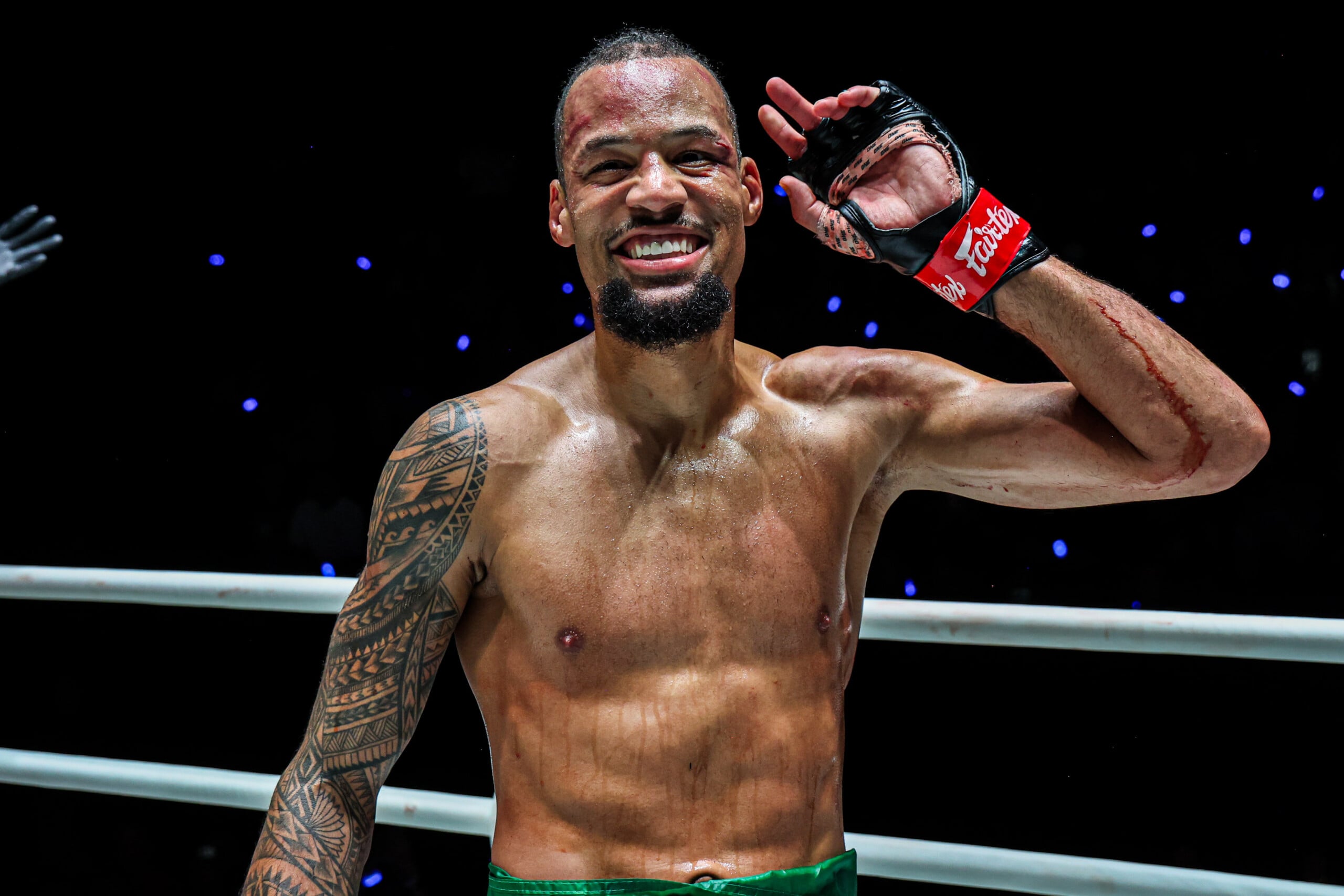 Regian Eersel celebrates after defeating George Jarvis at The Inner Circle 33
