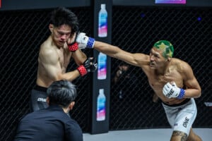 Shozo Isojima vs Kota Abe at ONE SAMURAI 4 13