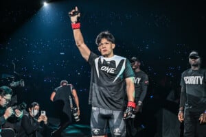 Shozo Isojima vs Kota Abe at ONE SAMURAI 4 4