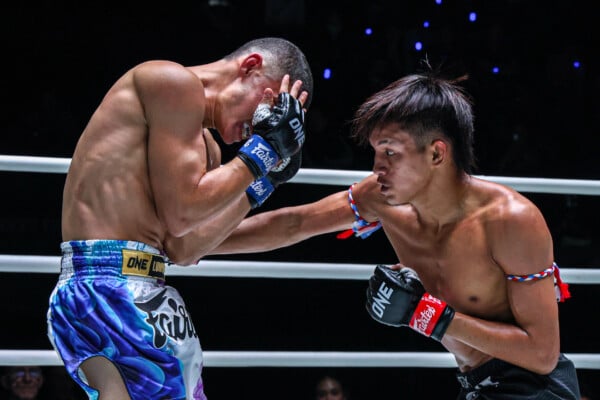 Sitthichai lands a punch on Arthur Evan at ONE Friday Fights 176.