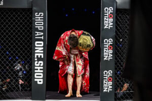 Takeru Retirement Ceremony at ONE SAMURAI 4 5