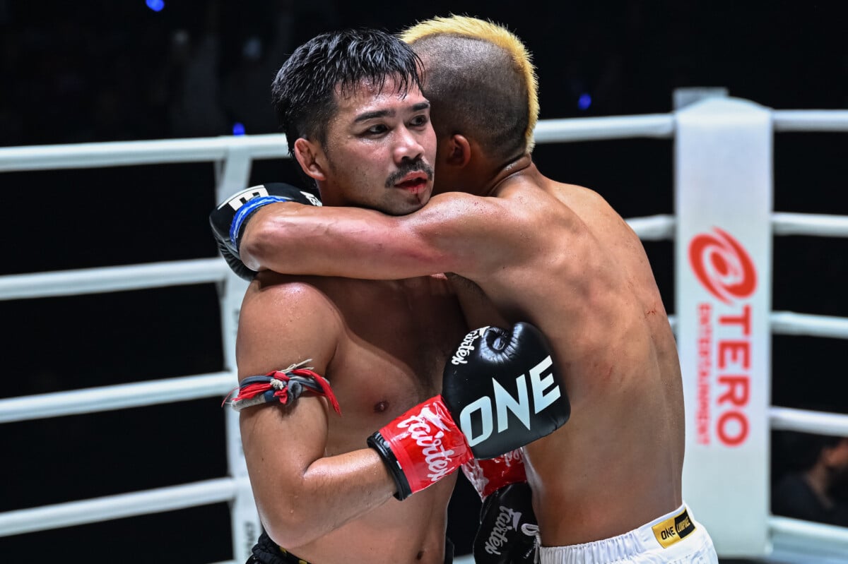 Wang Junguang and Prajanchai Pongsuphan PK show sportsmanship at The Inner Circle 35