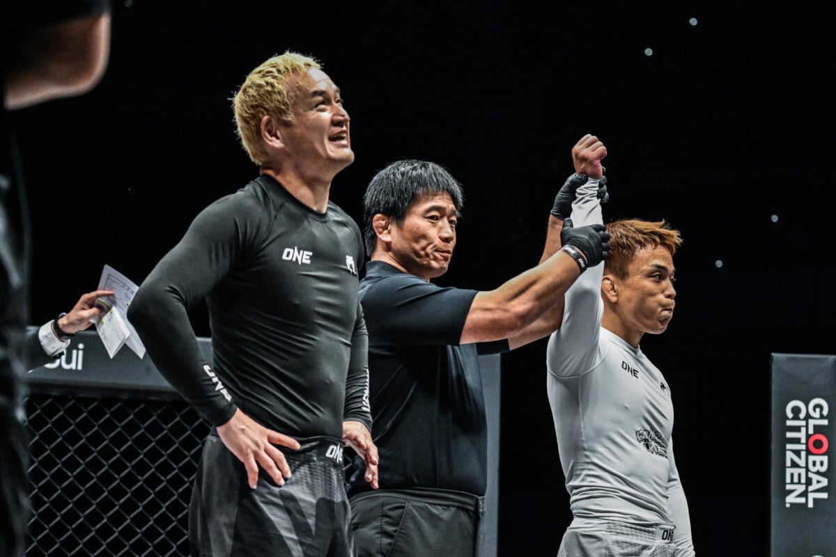 Masaki Takeura gets his hand raised against Yoshinari Fukushima at ONE Samurai 4.