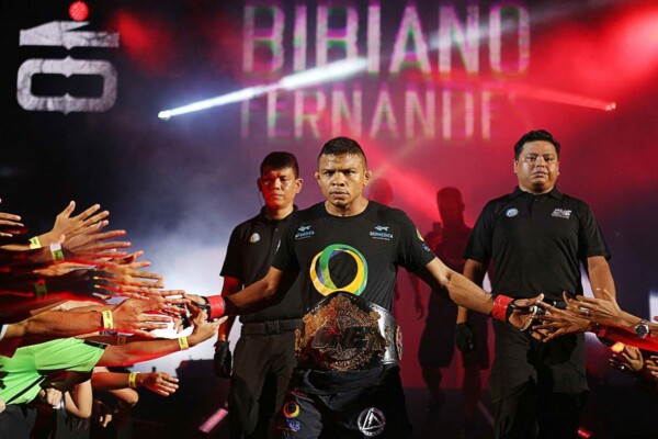 Bibiano Fernandes IMG_0134e 600x400
