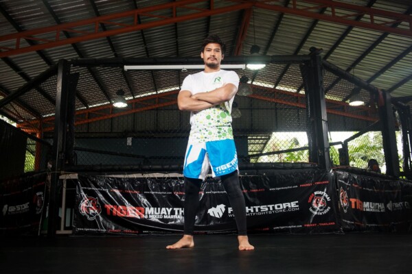 Shannon Wiratchai DSC_5334 600x400