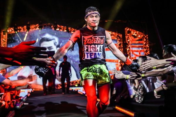 Saemapetch Fairtex IMGL5948 600x400