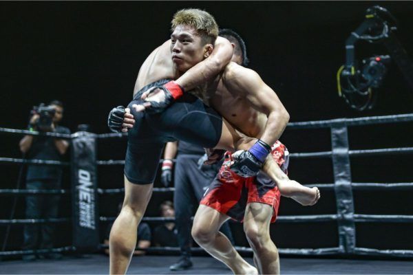 Ryuto Sawada blue defeats Ismael Bandiwan via Submission at ONE Warrior Series 3 OWS 3 606 600x400