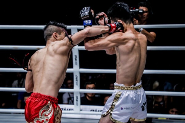 Chris Nguyen defeats Yukinori Ogasawara at ONE IMMORTAL TRIUMPH DUX 1503 600x400
