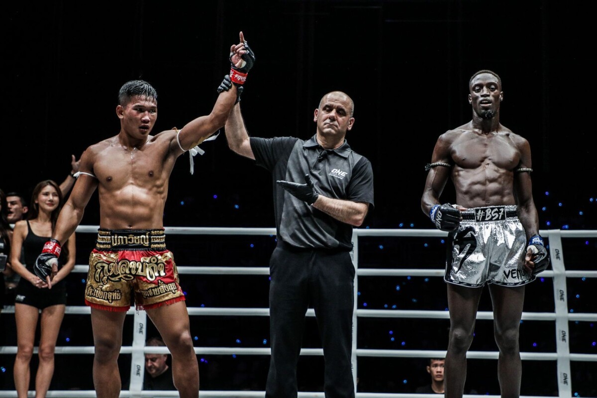 Kulabdam Sor. Jor. Piek Uthai celebrates his win against Bobo Sacko at ONE IMMORTAL TRIUMPH