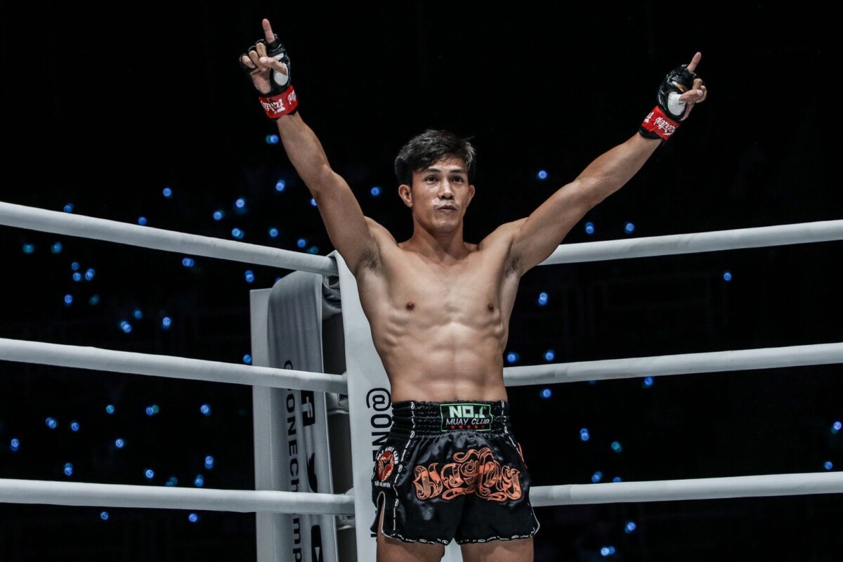 Vietnam's own Nguyen Tran Duy Nhat stands in the ring for his Muay Thai bout
