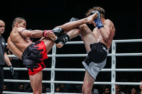 Nong O Gaiyanghadao defeats Brice Delval at ONE IMMORTAL TRIUMPH DUX 0527 600x400