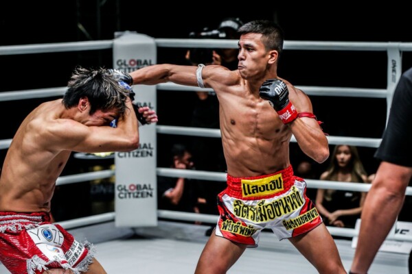 Panpayak Jitmuangnon defeats Masahide Kudo at ONE IMMORTAL TRIUMPHDUX 1454 600x400