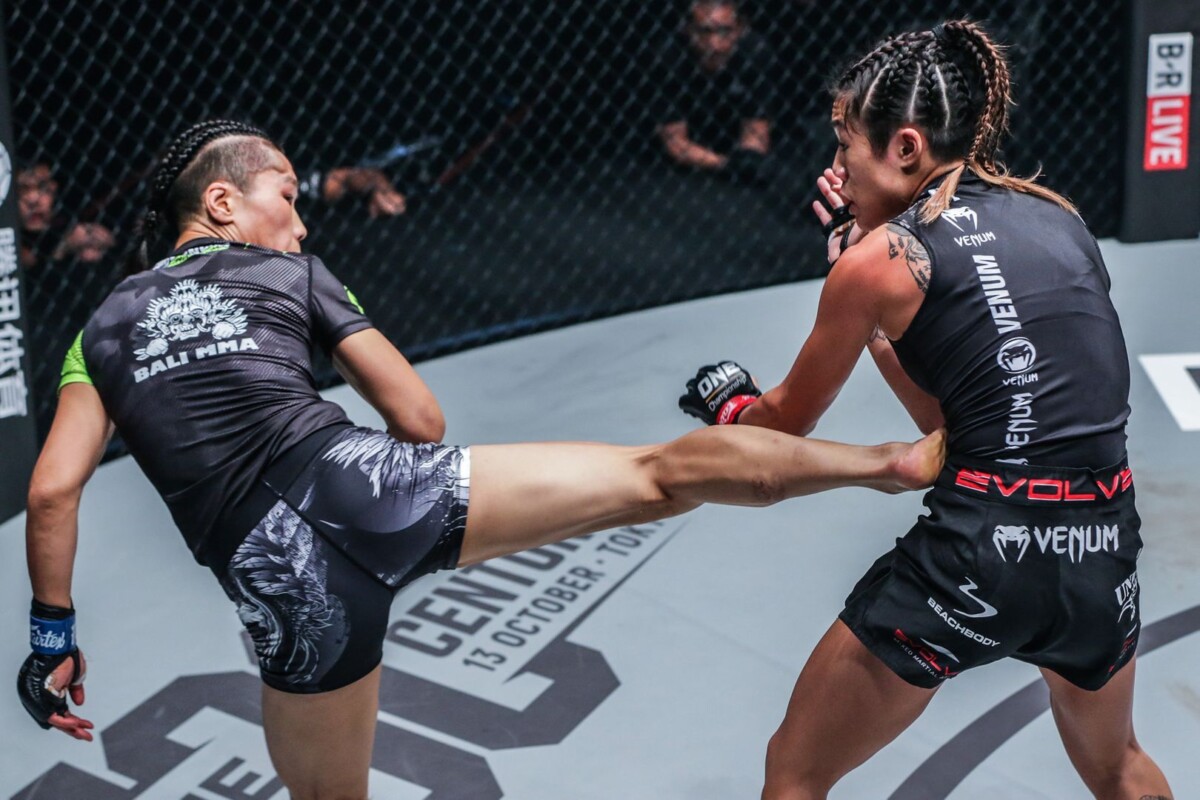 Angela Lee defeats Xiong Jing Nan at ONE CENTURY DC DUX_2014 1200x800