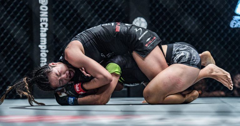 ANgela Lee submits Xiong Jing Nan with a rear-naked choke